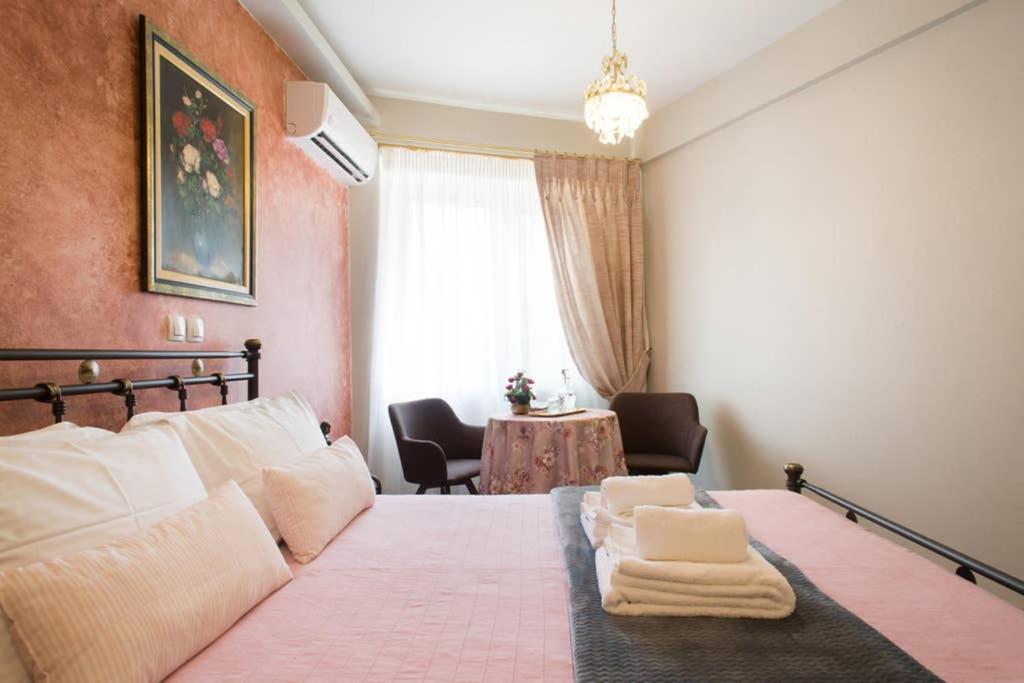 Nice Suite 5 Min. From Syntagma Square, Афины Экстерьер фото